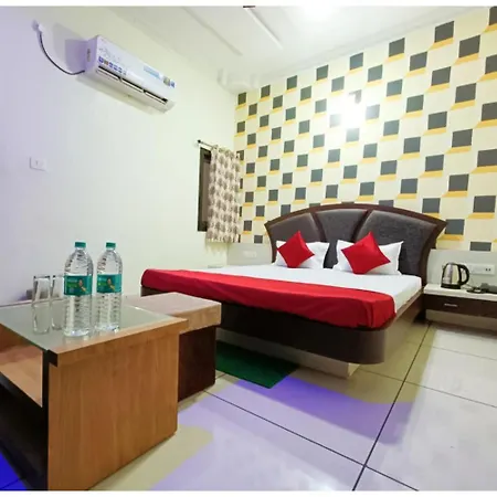 Hotel Shree Rajrajeshwar Palace, Maheshwar Exterior photo