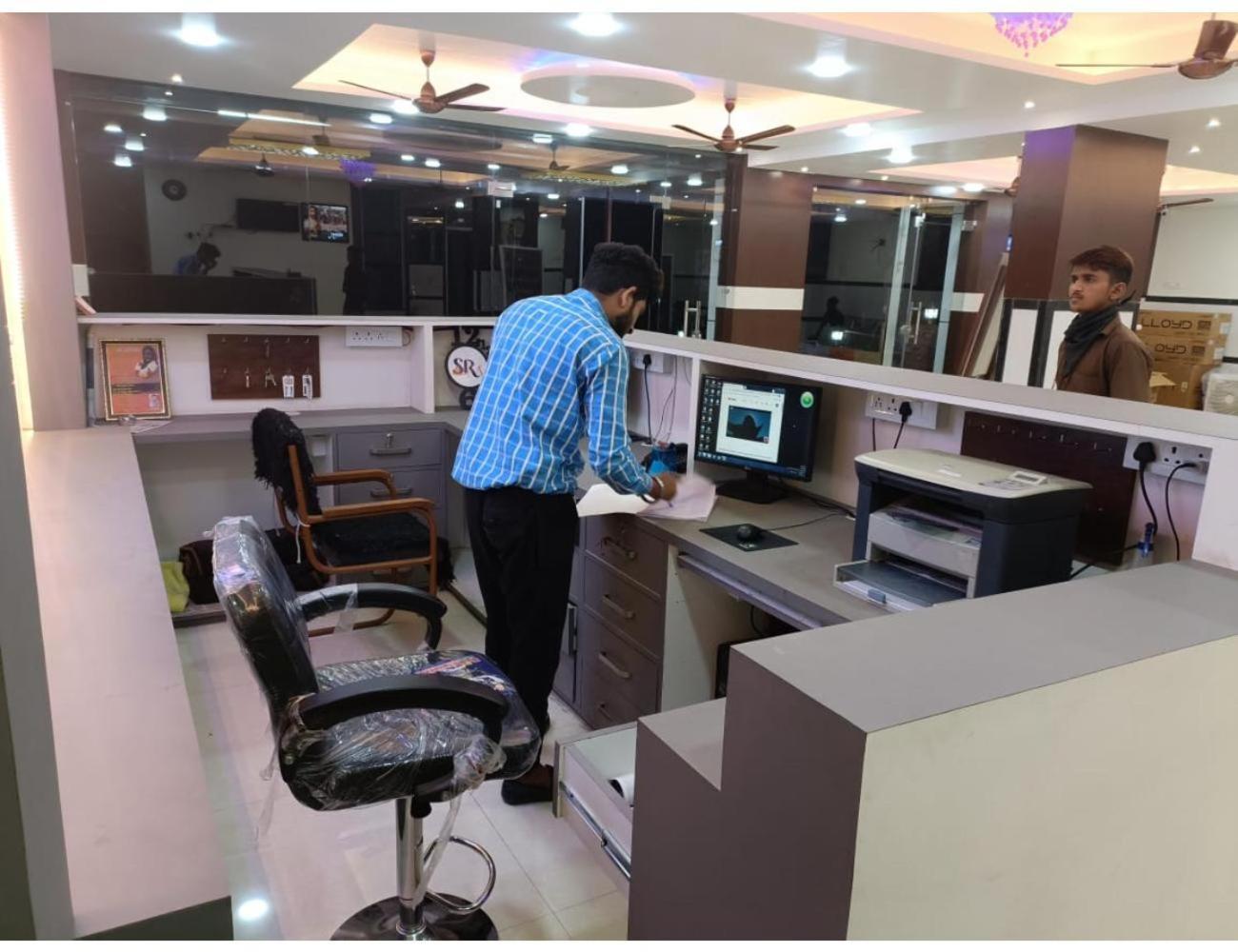 Shree Rajrajeshwar Palace, Homestay *