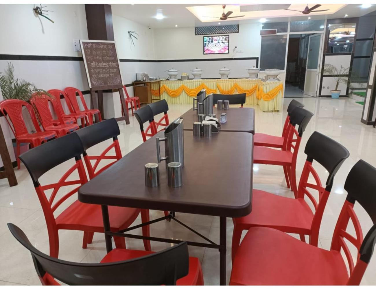 Homestay Shree Rajrajeshwar Palace, *